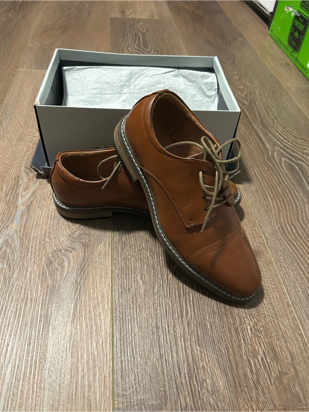 Restoration brown men’s dress shoe -Men’s size 7 - NIB